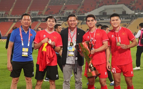 VFF nói gì trước thông tin Phó Chủ tịch Trần Anh Tú xin rút?