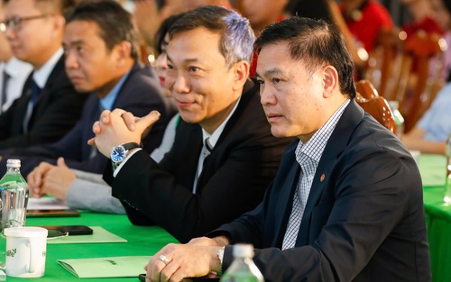 Bóng đá Việt Nam: Đừng thôi khát khao…
