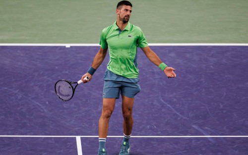 Djokovic thua sốc chưa từng có trong lịch sử quần vợt, bị chỉ trích có thái độ đáng hổ thẹn với đàn em