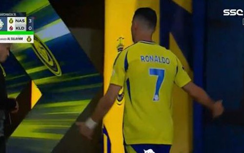 Ronaldo nổi giận, bỏ thẳng vào đường hầm dù cán mốc 928 bàn trong sự nghiệp