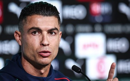 Cristiano Ronaldo lên tiếng sau khi sao MU bắt chước màn ăn mừng đã trở thành thương hiệu