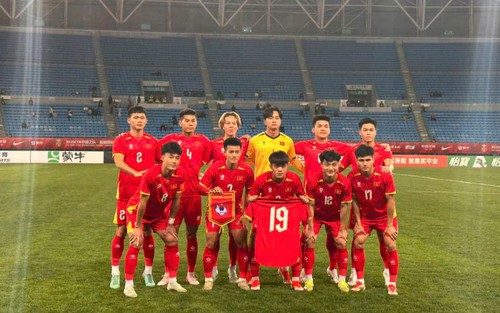 HLV Đinh Hồng Vinh: ‘U22 Trung Quốc có thực lực, lối chơi hiệu quả'