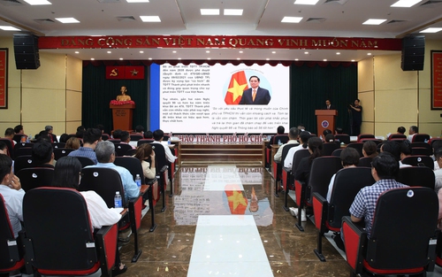 Ứng dụng công nghệ số và AI trong xây dựng thương hiệu thể thao TP.HCM