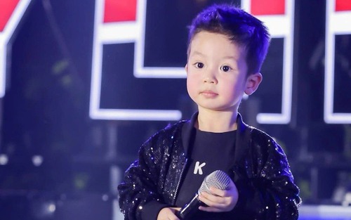Bằng Kiều cùng con trai đu trend Soobin Hoàng Sơn gây sốt mạng xã hội