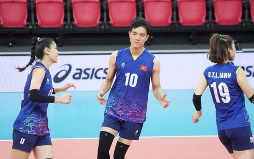 Tin nóng thể thao tối 9/3: Bích Tuyền khiến CĐV Hàn Quốc choáng ngợp khi đập bóng như ‘búa máy’