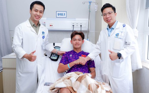 Trò cưng HLV Kim Sang Sik trút bầu tâm sự sau ca phẫu thuật chấn thương
