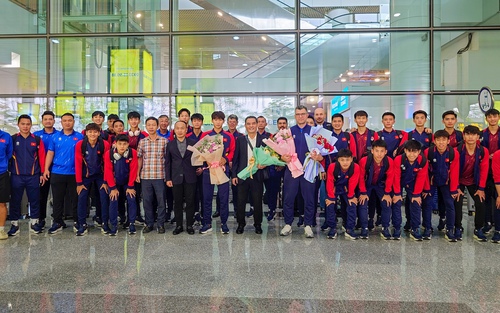 U17 Việt Nam nhận được sự quan tâm đặc biệt khi về nước