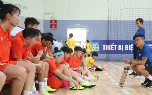 HLV futsal nữ Việt Nam chia sẻ điều đặc biệt trước chuyến tập huấn tại Nhật Bản
