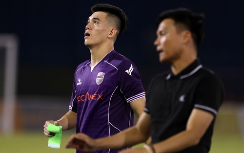 Mùa giải bất ổn với 'đại gia V-League' B.Bình Dương