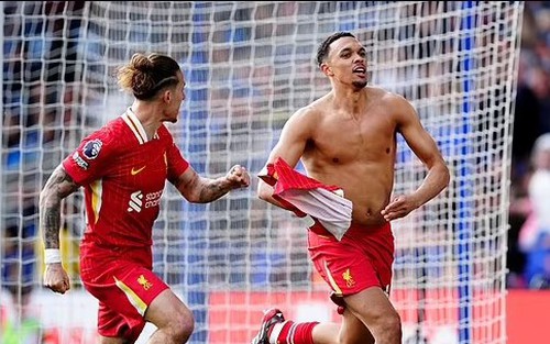 Trent Alexander-Arnold giúp Liverpool tiến gần ngôi vương, đẩy Leicester chính thức xuống hạng