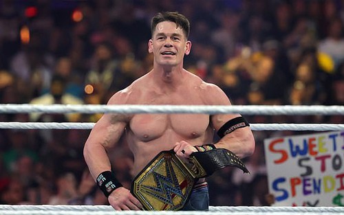 John Cena lập kỷ lục vô địch thế giới lần thứ 17 sau trận đấu tranh cãi tại WWE WrestleMania