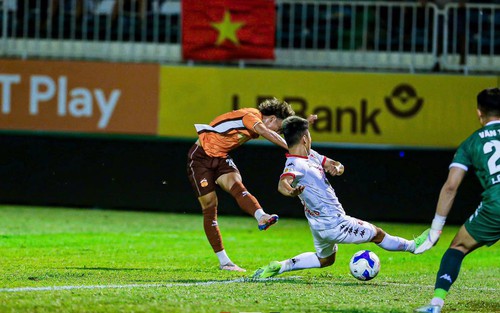 HAGL khiến cuộc đua trụ hạng V-League thêm kịch tính