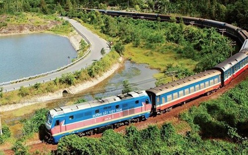 Triển khai các nhiệm vụ để khởi công tuyến đường sắt Lào Cai - Hà Nội - Hải Phòng trong tháng 12/2025