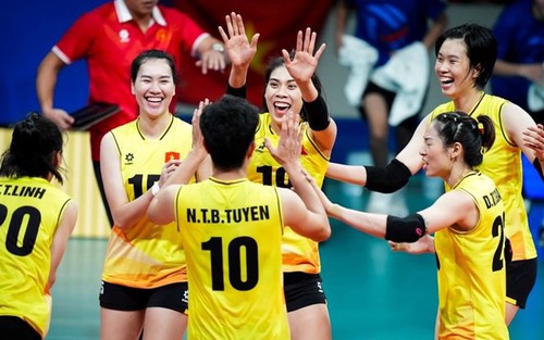 Tin nóng thể thao sáng 14/5: ĐT bóng chuyền Việt Nam dự giải đấu có 1,3 tỷ người xem; Indonesia vuột vé dự World Cup