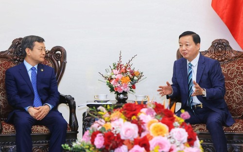 Xây dựng đường sắt tốc độ cao gắn với chuyển giao và làm chủ công nghệ
