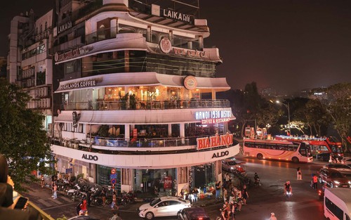 Hà Nội thông tin về việc phá dỡ tòa nhà "Hàm cá mập"