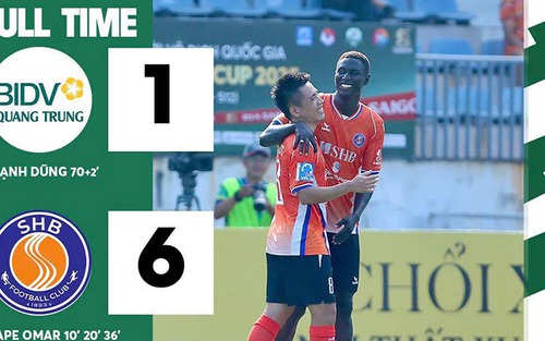 Cựu sao V-League lập hat-trick trên sân 7 người Quốc gia, trong đó có một siêu phẩm khó tin từ giữa sân