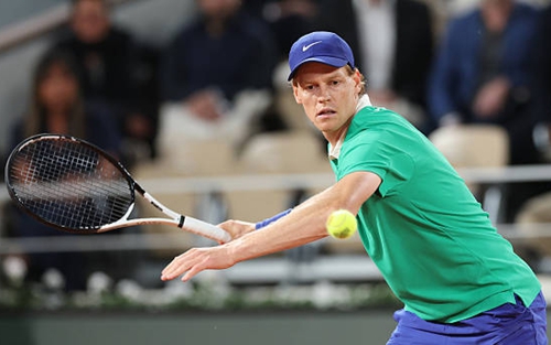 Kết quả Roland Garros 2025 hôm nay 29/5: Jannik Sinner chấm dứt sự nghiệp Gasquet, Djokovic thẳng tiến
