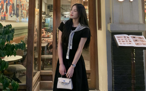 Ngôi sao xinh đẹp vô địch bóng chuyền nữ Việt Nam lần đầu tiên nhận vinh dự cao quý trong sự nghiệp