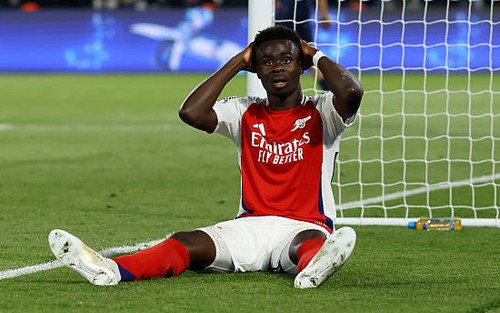 ‘Saka sẽ mất ngủ vài đêm vì bỏ lỡ cơ hội gỡ hòa mười mươi trước PSG’