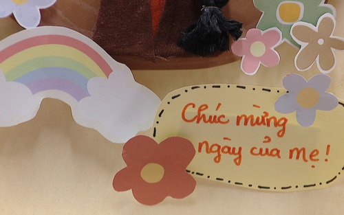 Món quà tặng mẹ - Những điều chưa từng nói thành lời 
