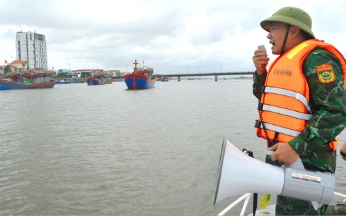 Thủ tướng yêu cầu chủ động ứng phó với áp thấp nhiệt đới có khả năng mạnh lên thành bão và mưa lũ