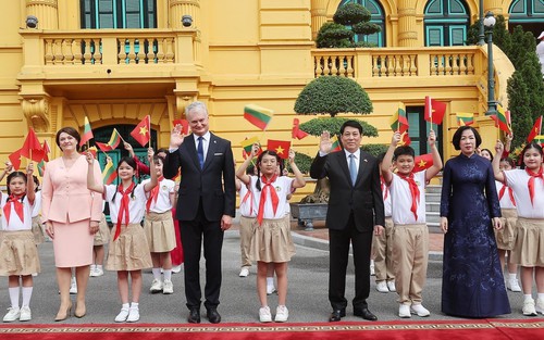 Chủ tịch nước Lương Cường chủ trì lễ đón Tổng thống Litva thăm chính thức Việt Nam