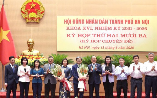 Bầu bổ sung Phó Chủ tịch HĐND và Phó Chủ tịch UBND thành phố Hà Nội