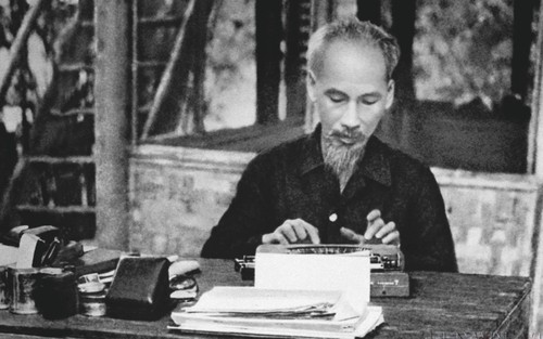Chủ tịch Hồ Chí Minh - Người sáng lập và định hướng, định hình báo chí cách mạng Việt Nam