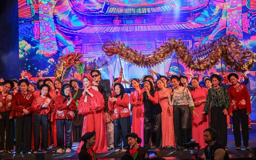 Thứ trưởng Bộ VH,TT&DL Tạ Quang Đông: Khuyến khích người trẻ đưa văn hóa Việt ra thế giới