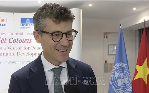 Trưởng Đại diện UNESCO tại Việt Nam: Xếp lương nhà giáo cao nhất là bước đột phá của Việt Nam