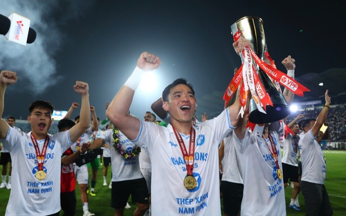 Bình luận viên Quang Huy: 'Khép lại mùa giải V-League nhiều cảm xúc'