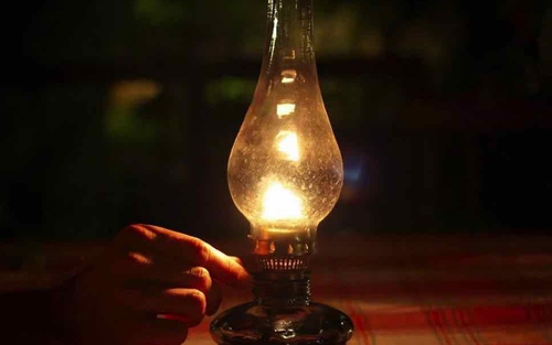 Chữ và nghĩa: Dầu ta khêu bấc