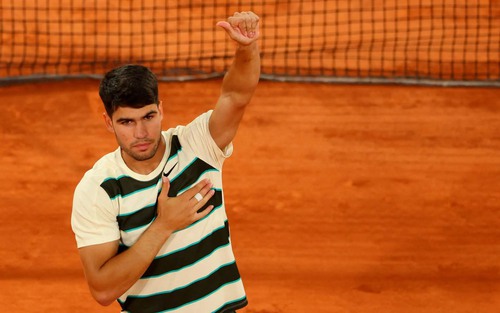 Kết quả Roland Garros 2025 hôm nay 3/6: Alcaraz tốc hành vào bán kết, hẹn đấu Musetti