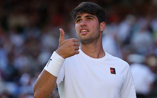 Alcaraz đánh 5 set mới thắng được đối thủ 38 tuổi ở Wimbledon 2025, lập kỷ lục không mong muốn