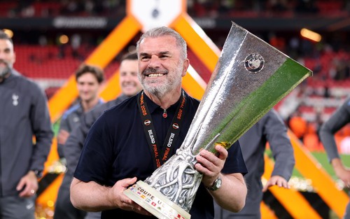Cafe đầu tuần: Postecoglu không phải là Pep Guardiola