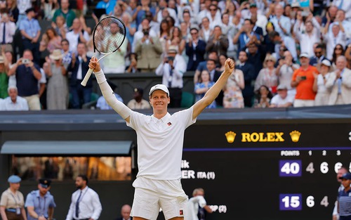 Ngược dòng ngoạn mục trước Alcaraz, Sinner vô địch Wimbledon 2025