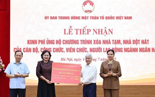 Tiếp nhận 82 tỷ đồng của ngành Ngân hàng ủng hộ xóa nhà tạm, nhà dột nát