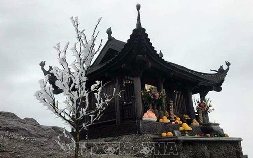 Mênh mang phù vân Yên Tử…