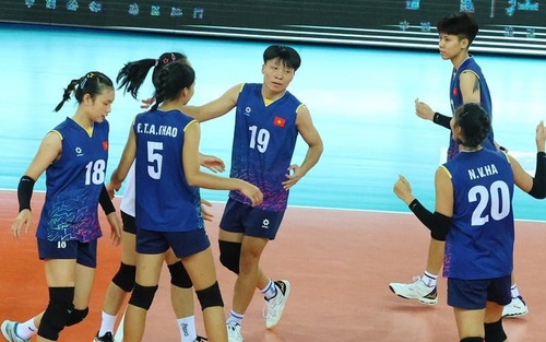 Tin nóng thể thao sáng 24/7: Danh sách đội bóng chuyền nữ Việt Nam dự giải thế giới; CAHN ra mắt tài năng Việt kiều