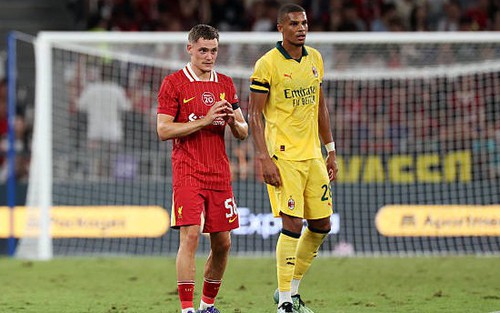 Liverpool thua AC Milan trong trận ra mắt của tân binh 100 triệu bảng