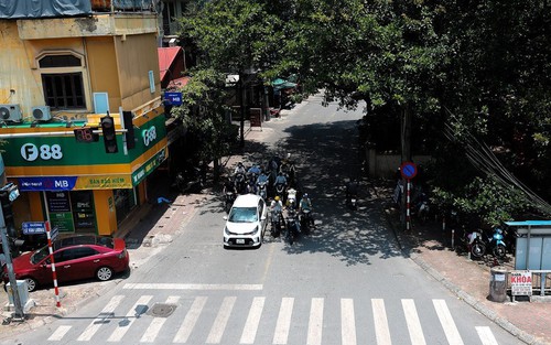 Thời tiết ngày và đêm 27/7: Bắc Bộ nắng nóng cục bộ, Trung và Nam Bộ mưa rào về chiều tối