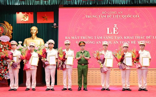 Ra mắt Trung tâm sáng tạo, khai thác dữ liệu
