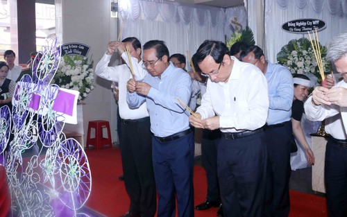 Lãnh đạo TP. Hồ Chí Minh viếng các nạn nhân tử vong vụ cháy chung cư Độc Lập