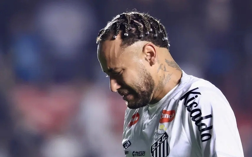 Neymar bật khóc, chỉ trích đồng đội dữ dội sau trận thua 0-6