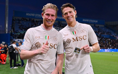 De Bruyne lập 'siêu phẩm' trong ngày ra mắt Napoli ở Serie A