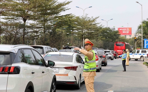 Phân luồng giao thông tạm thời vòng ngoài phục vụ chương trình tổng duyệt ngày 30/8