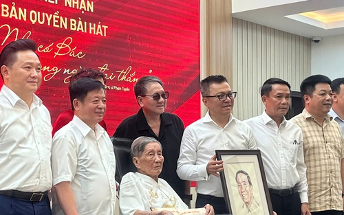 Khi “bài hát của nhân dân” trở về với Nhân Dân