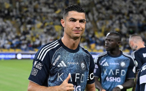 Bị đối phương phong tỏa, Ronaldo vẫn ghi bàn và tạo cột mốc đáng nhớ trong sự nghiệp