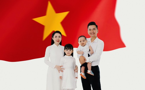 MC VTV Hạnh Phúc lan tỏa tình yêu quê hương qua bộ ảnh gia đình